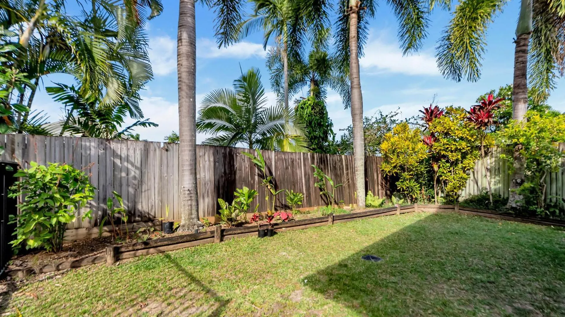3-Bed Family Home With Pool & Bbq By The Beach Clifton Beach 0*,  Australien